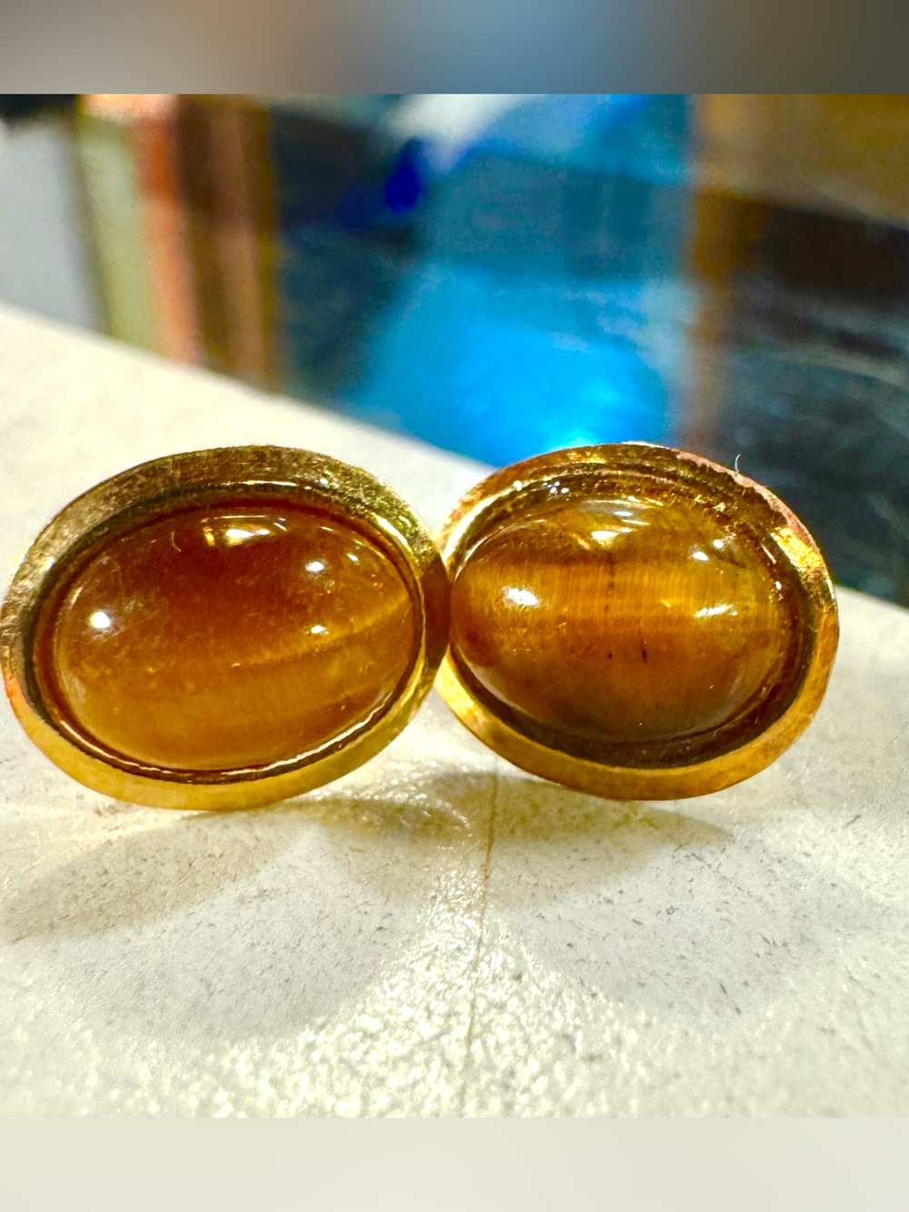 14k cats eye Post earrings